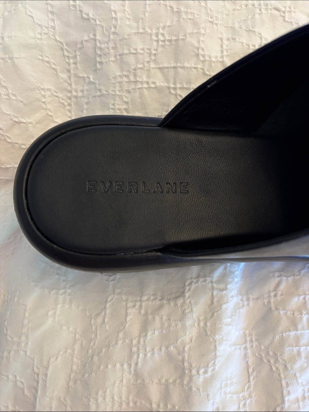Everlane The Puffa Flatform Leather Clogs
Black Size 10.5 - Picture 6 of 13